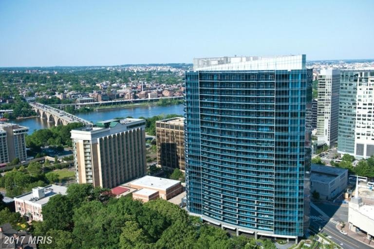 turnberry tower condos for sale